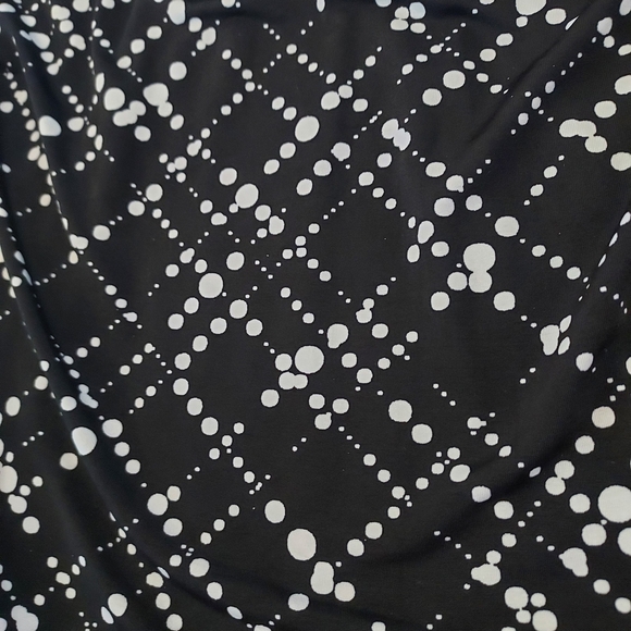Cocomo Stretch Black & White Abstract Polka Dot Top Artsy Comfy - Picture 6 of 8